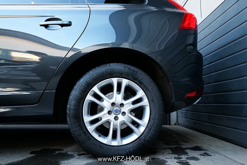 Volvo XC60 D4 Kinetic AWD Image 8