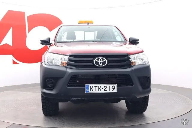 Toyota Hilux Extra Cab 2,4 D-4D 150 4WD Life - ALV 24% / Toyota Approved -turva 1 vuosi ilman km-rajaa ja omavastuuta Image 8